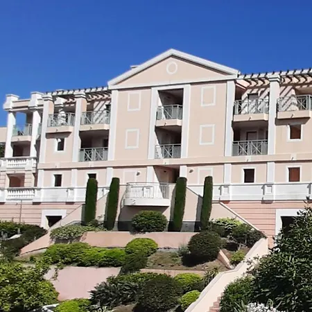 Le Paradis D'ella Канны