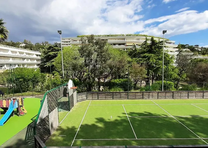 Le Paradis D'ella * Cannes